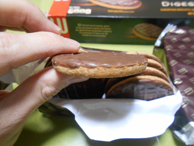 Lu ダイジェスティブ フランスの全粒粉チョコビスケットを実食 体に美味しいチョコ スイーツ実食ブログ