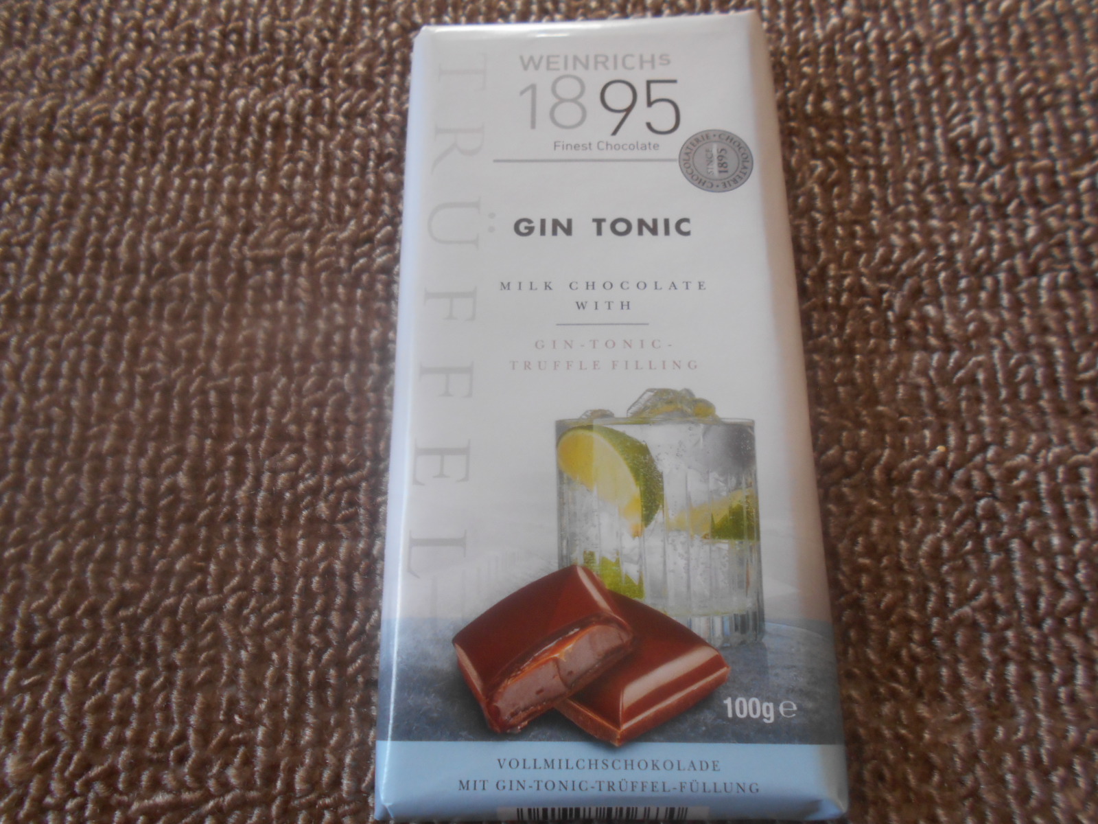 ワインリッヒのジントニックチョコレート実食レビュー - 甘党メンズライフ